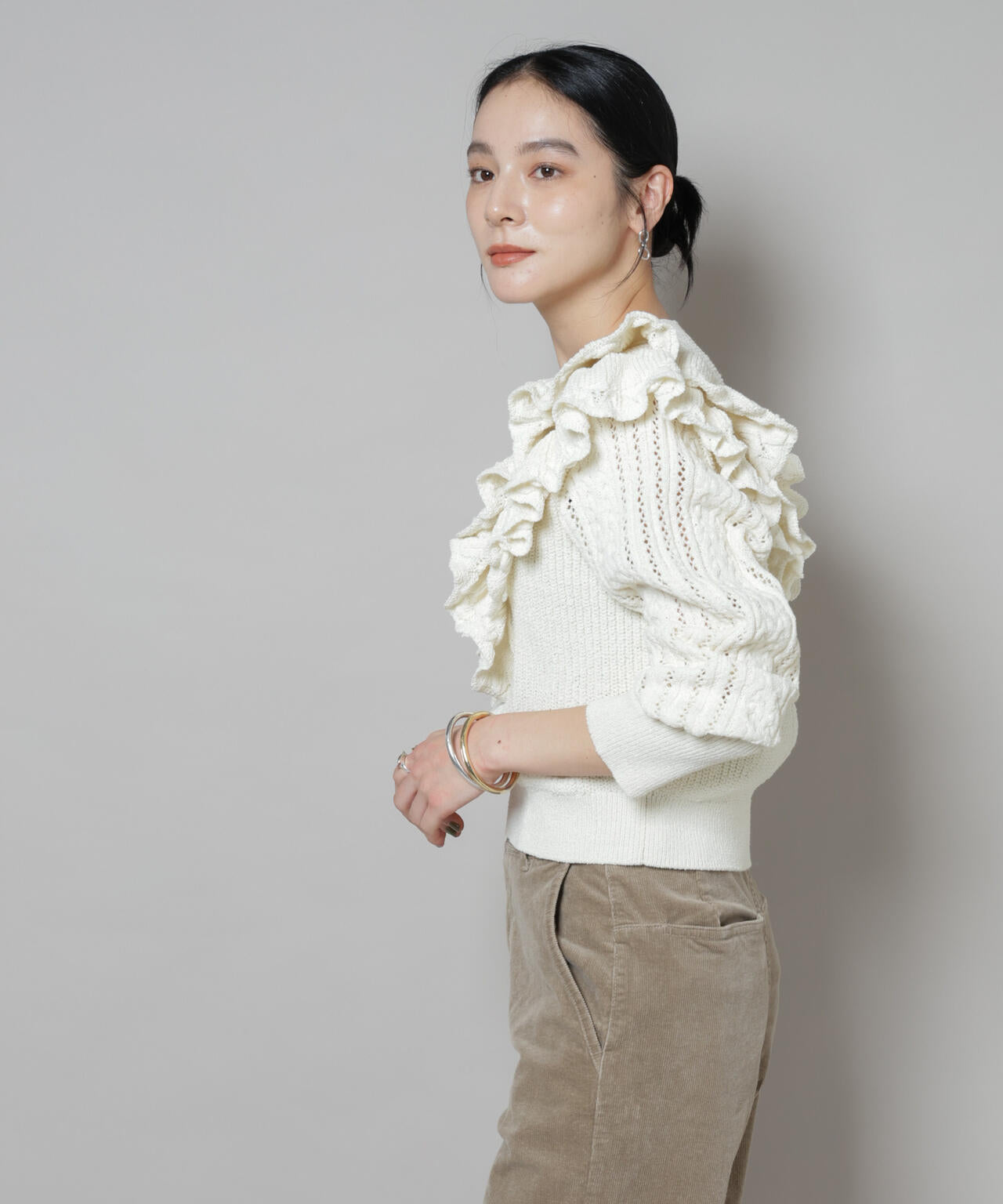 フリルケーブルニットプルオーバー 6695222324