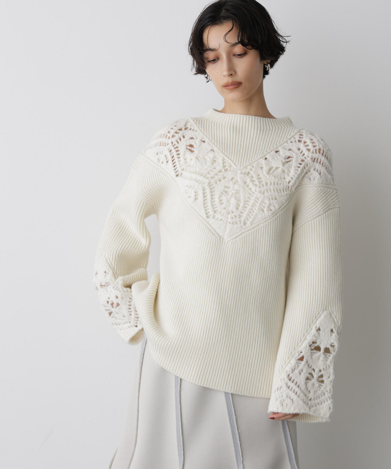 「STEVELOUR」レースモチーフフレア袖ニット 6695222329