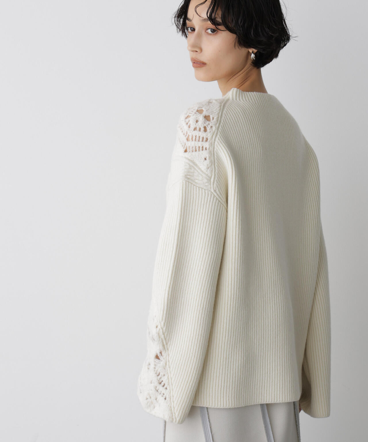 「STEVELOUR」レースモチーフフレア袖ニット 6695222329