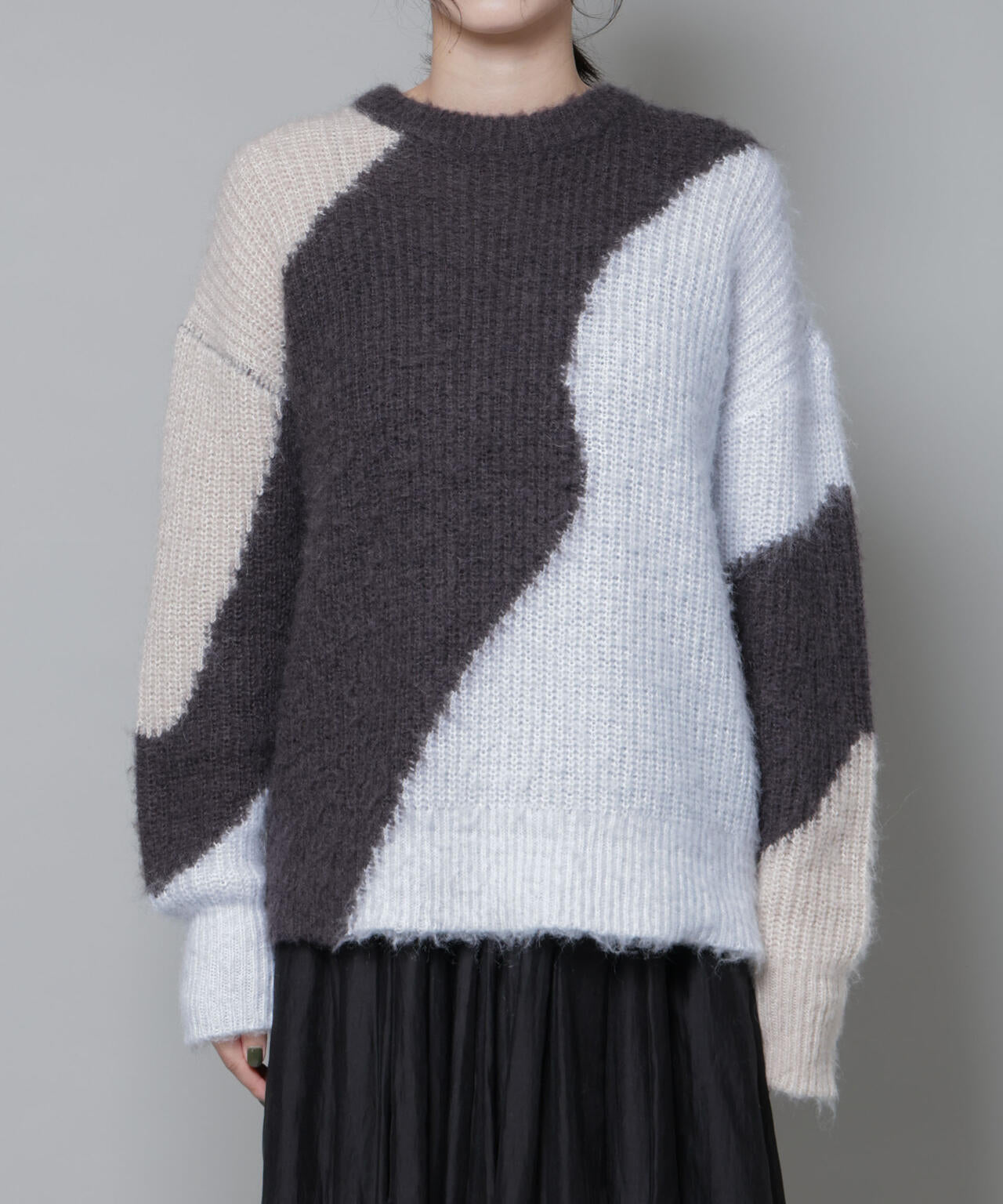 モヘヤ起毛カーブパターンブロッキングニット 6695222337