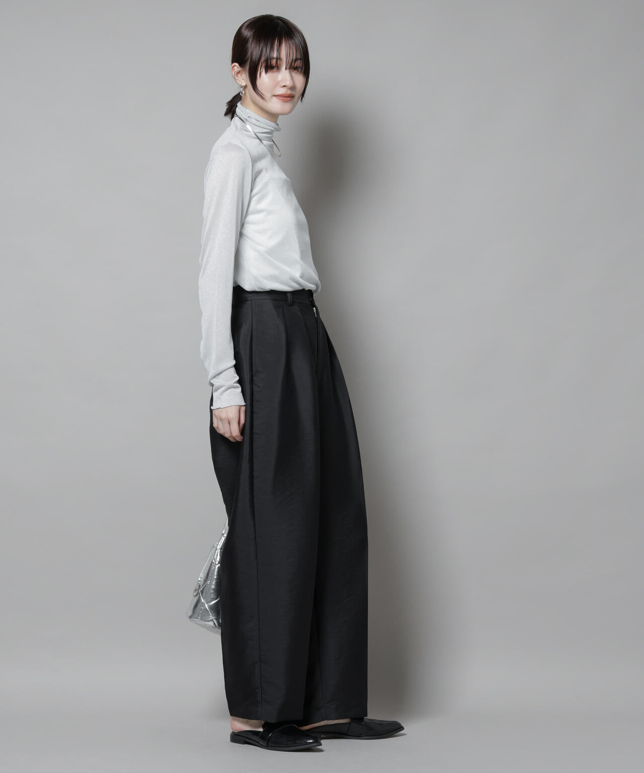 ラメシアータートルカットトップス 6695223305