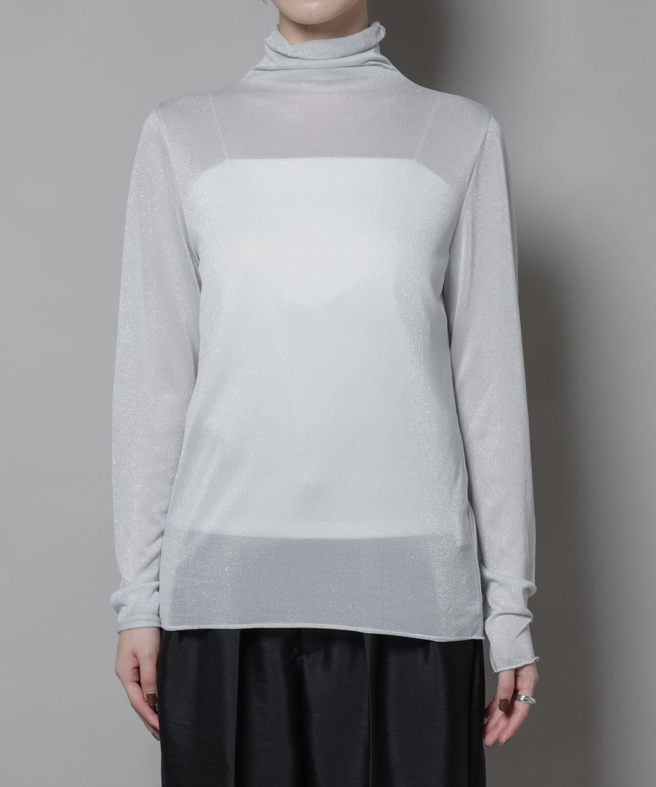 ラメシアータートルカットトップス 6695223305