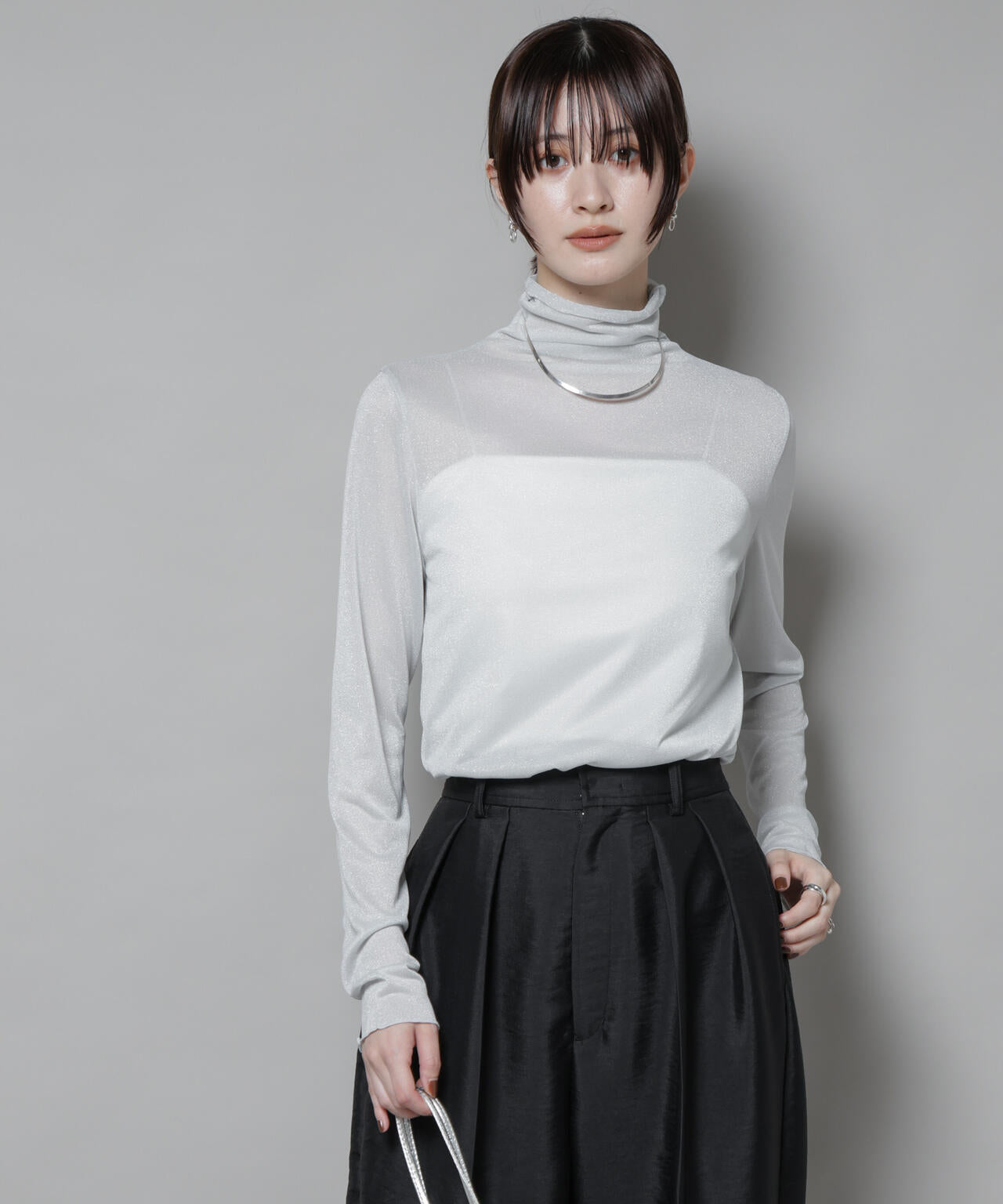 ラメシアータートルカットトップス 6695223305