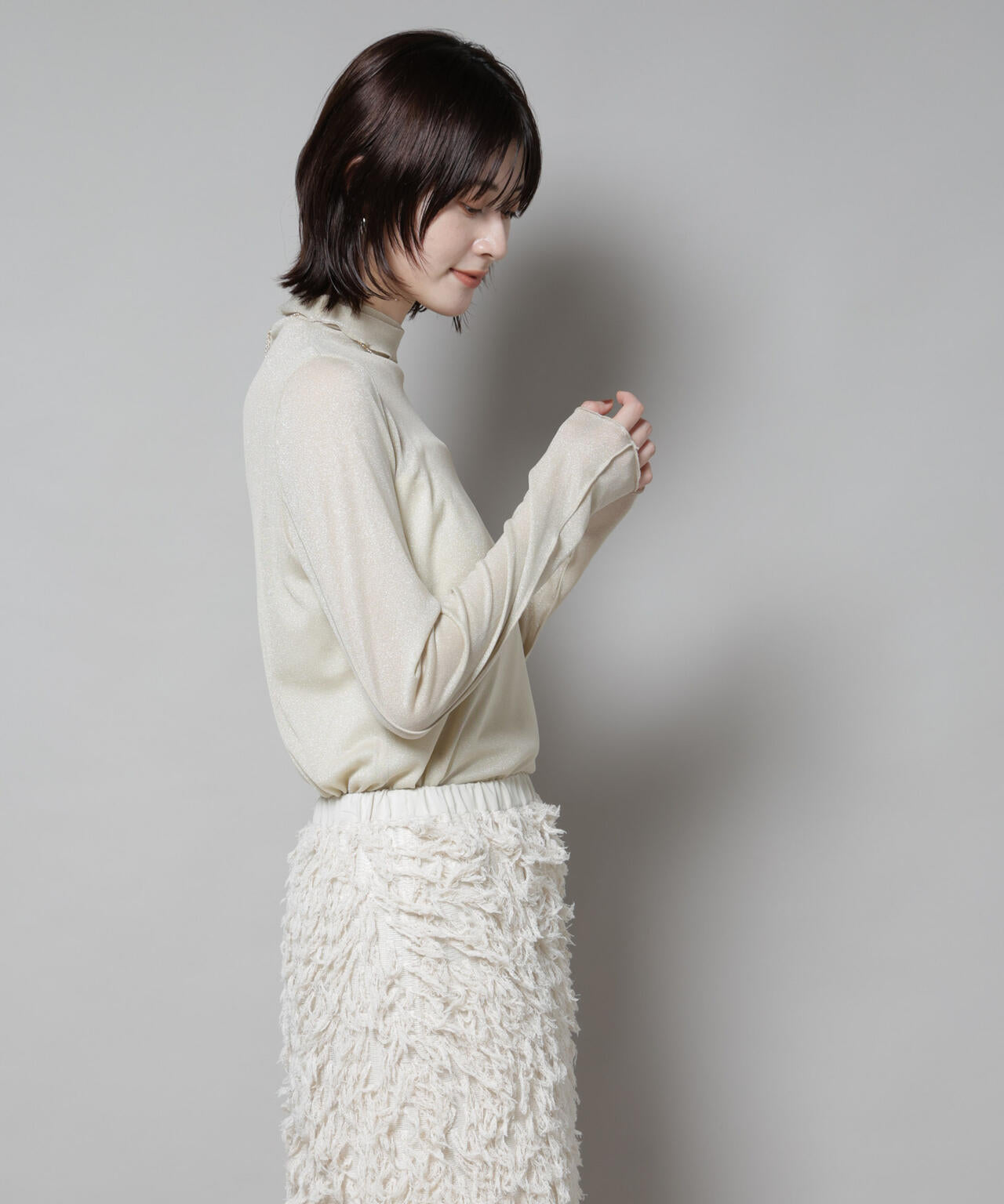 ラメシアータートルカットトップス 6695223305