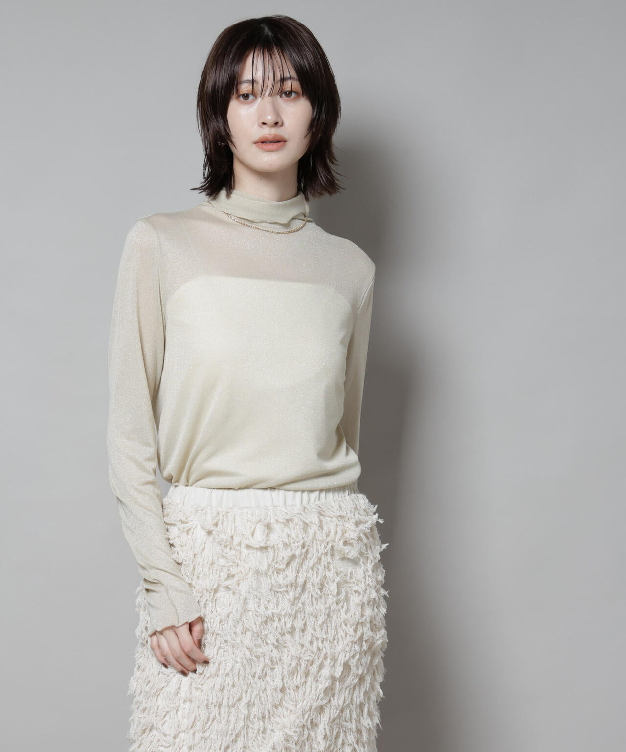 ラメシアータートルカットトップス 6695223305