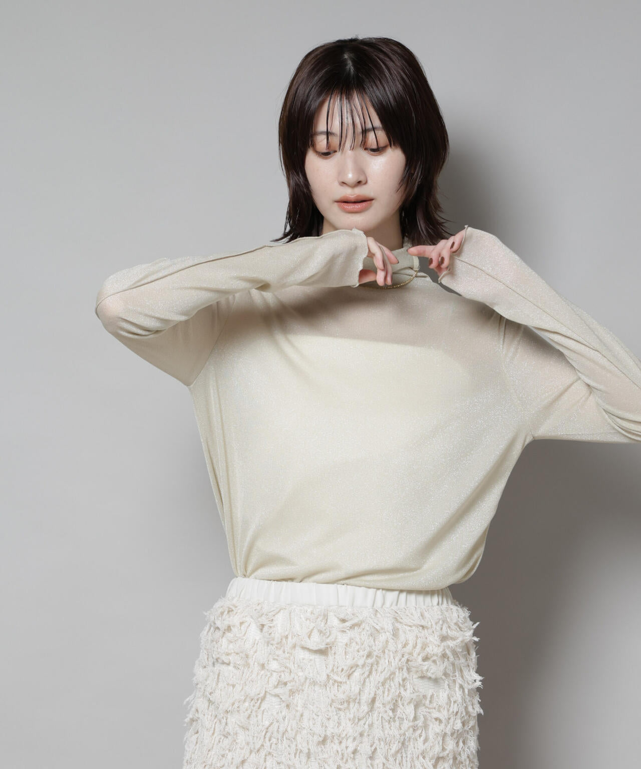 ラメシアータートルカットトップス 6695223305