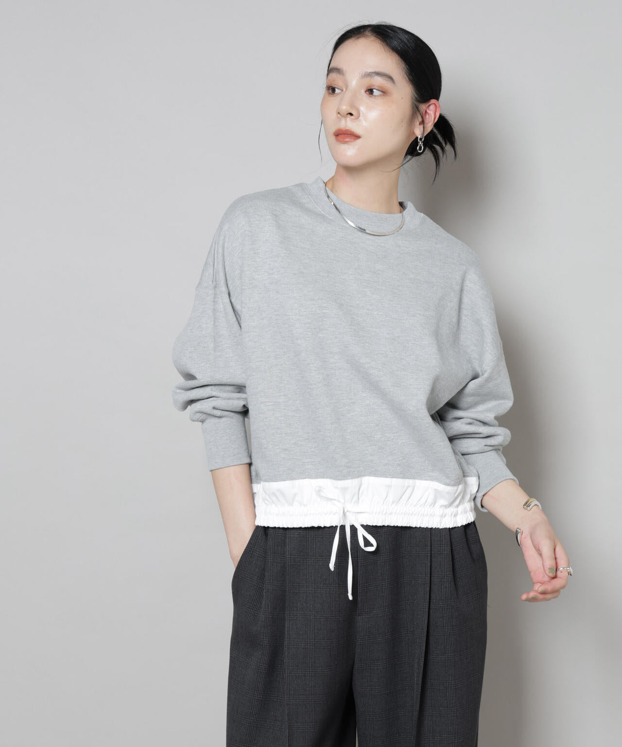 ブロード切替クルーネック裏毛トップス 6695223307