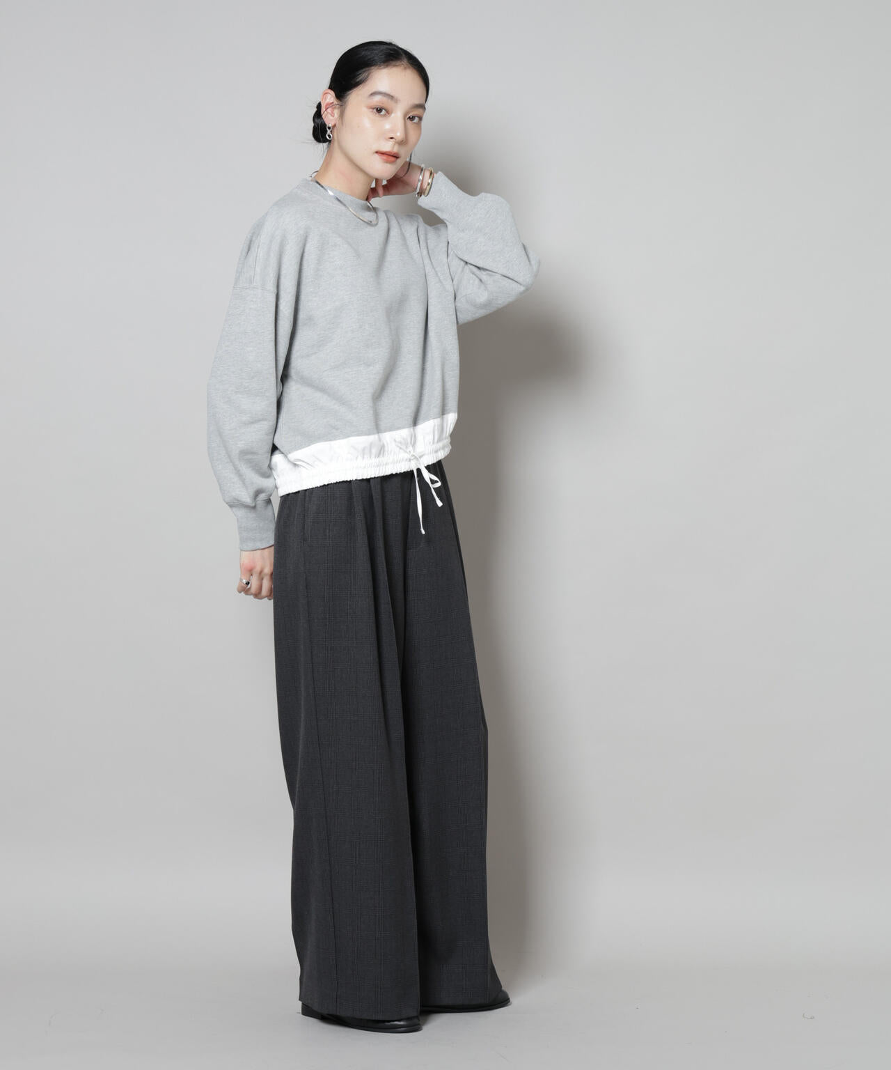 ブロード切替クルーネック裏毛トップス 6695223307