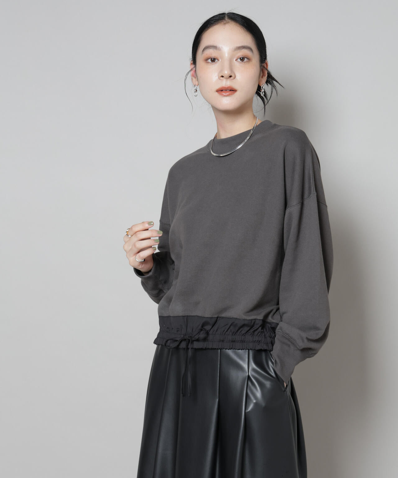 ブロード切替クルーネック裏毛トップス 6695223307