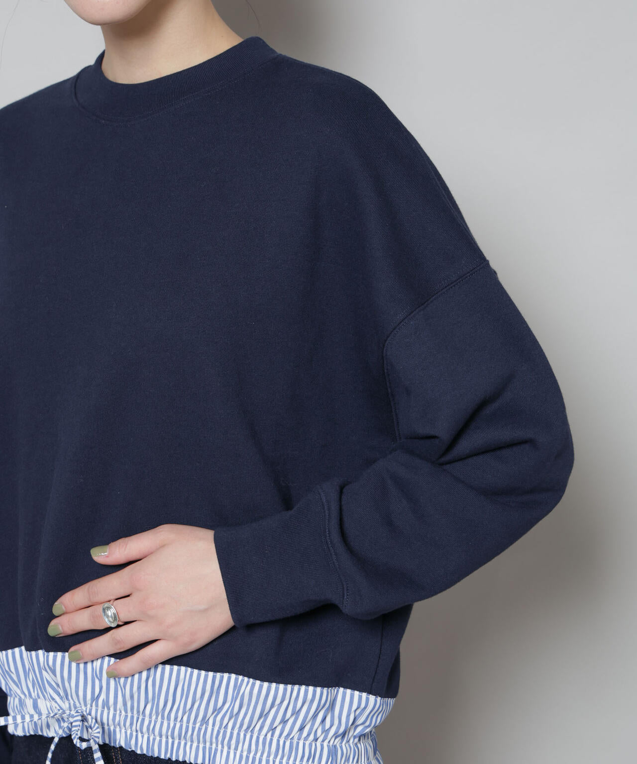 ブロード切替クルーネック裏毛トップス 6695223307