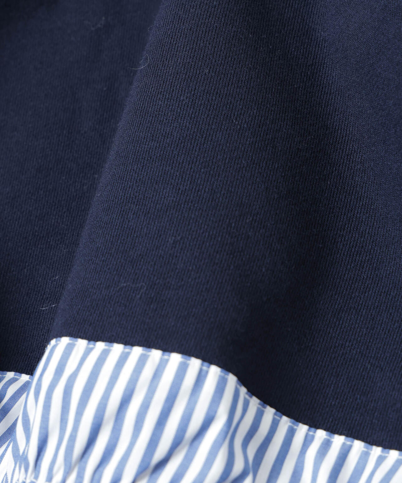 ブロード切替クルーネック裏毛トップス 6695223307