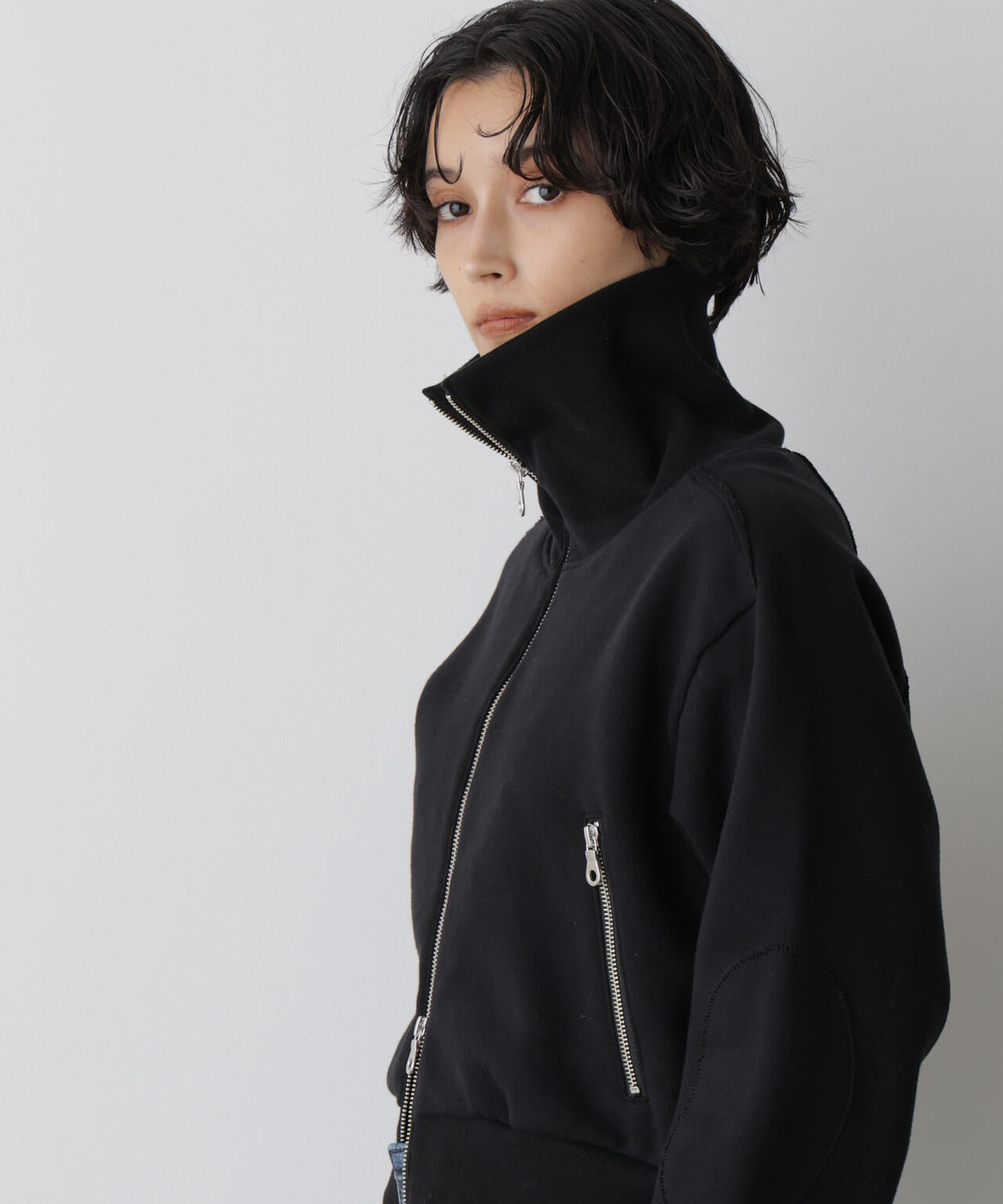 「STEVELOUR」コンパクトダブルジップスウェット 6695223310