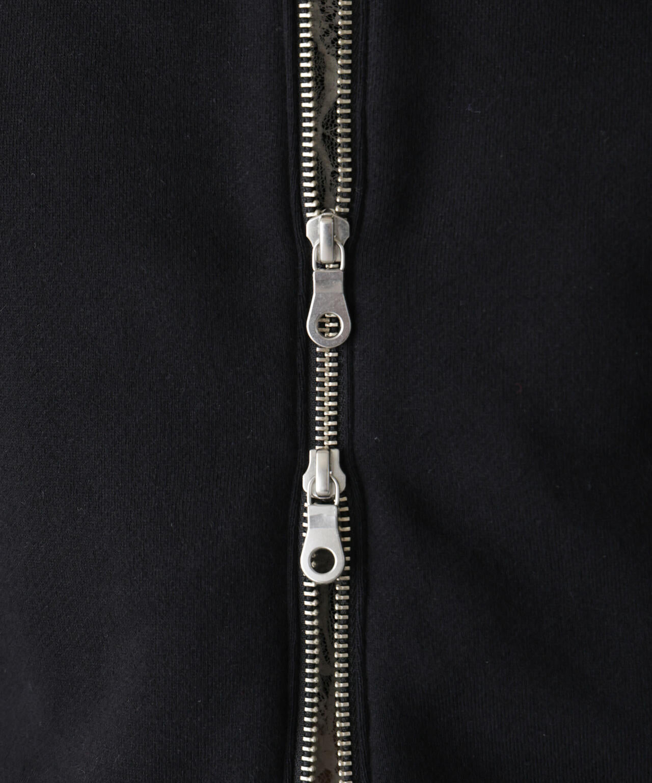 「STEVELOUR」コンパクトダブルジップスウェット 6695223310