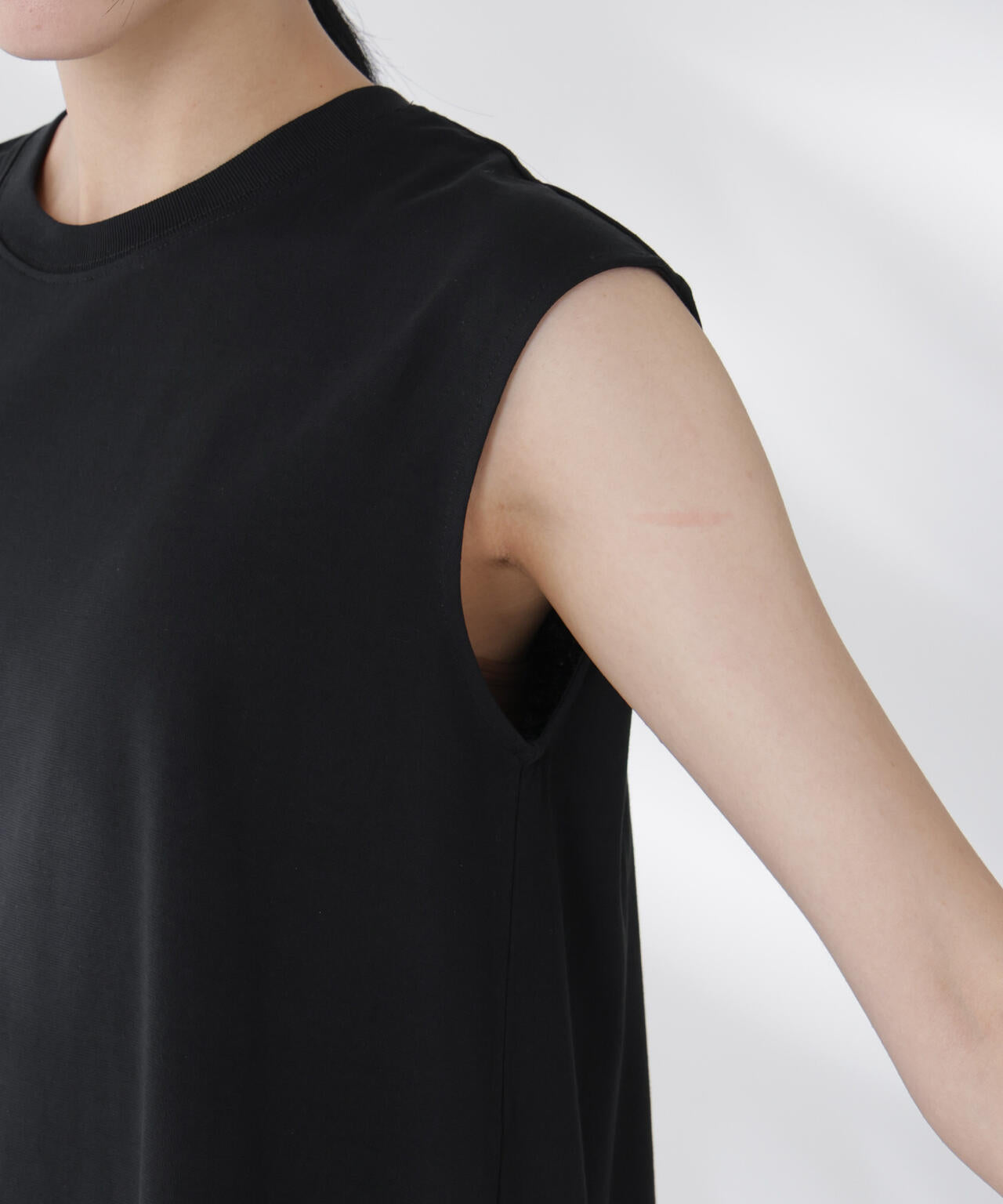 NANOFINE強撚コットンノースリーブトップス 6695224305