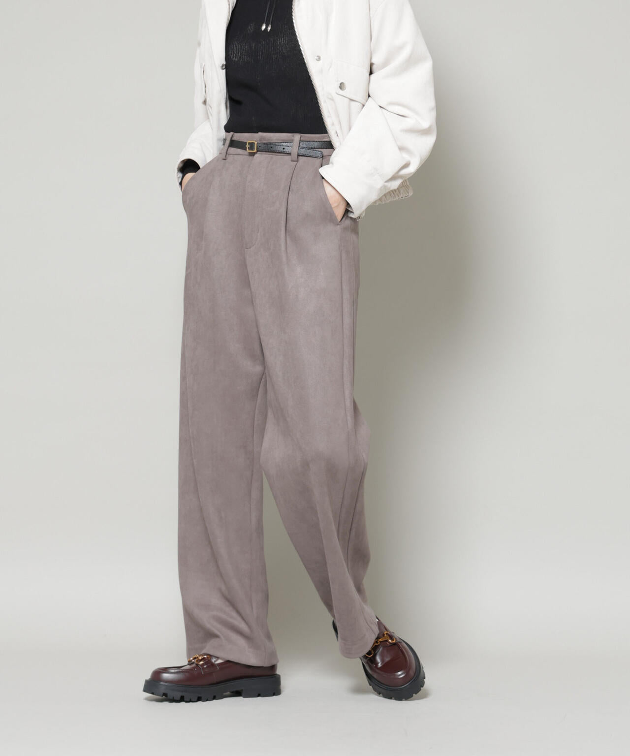 フェイクスエードタックパンツ 6695227322