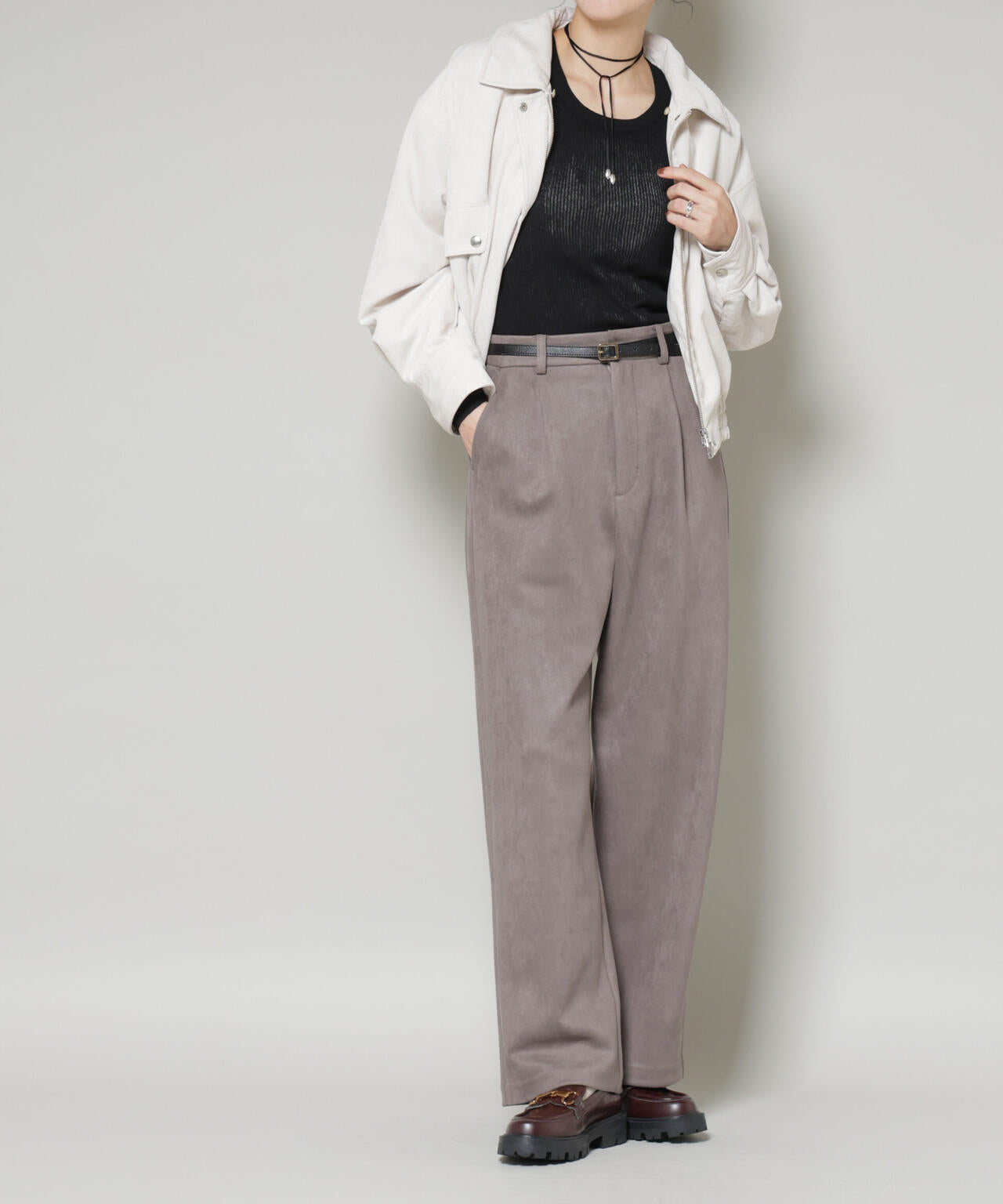 フェイクスエードタックパンツ 6695227322