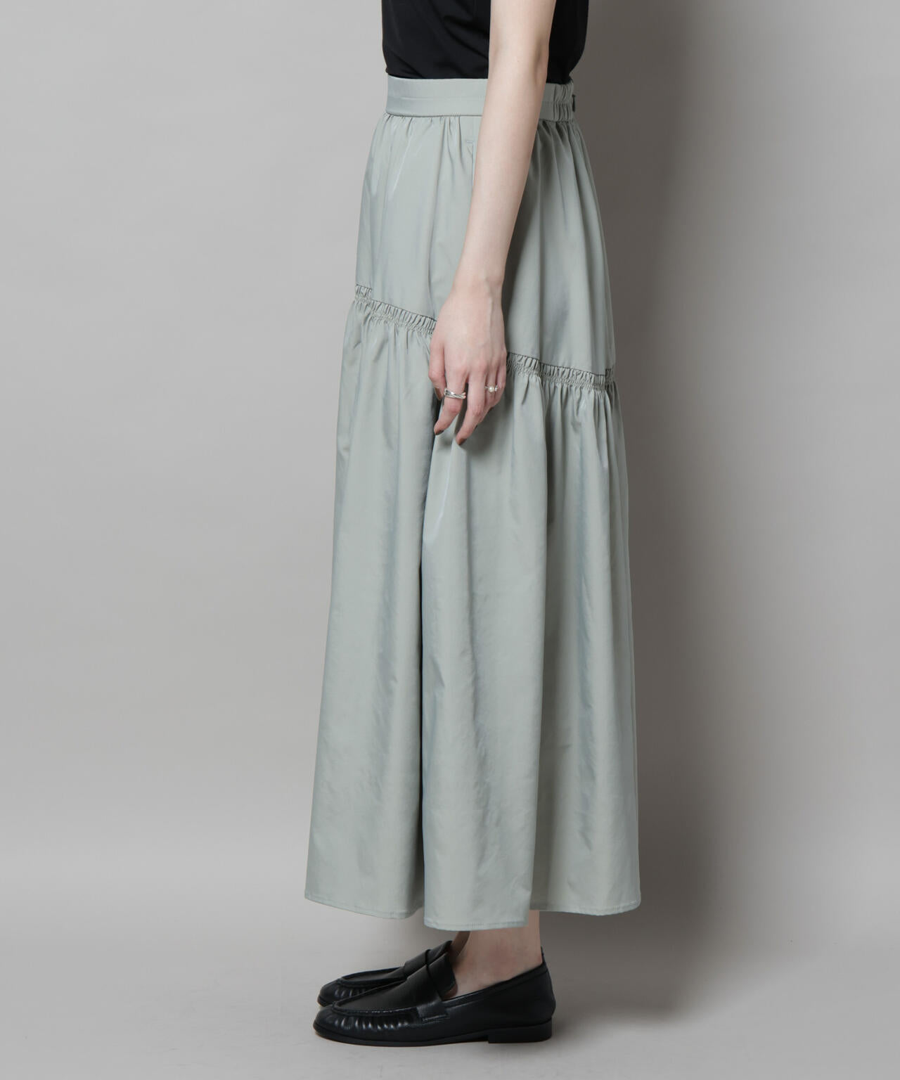 シャンブレータフタティアードギャザースカート 6695230304