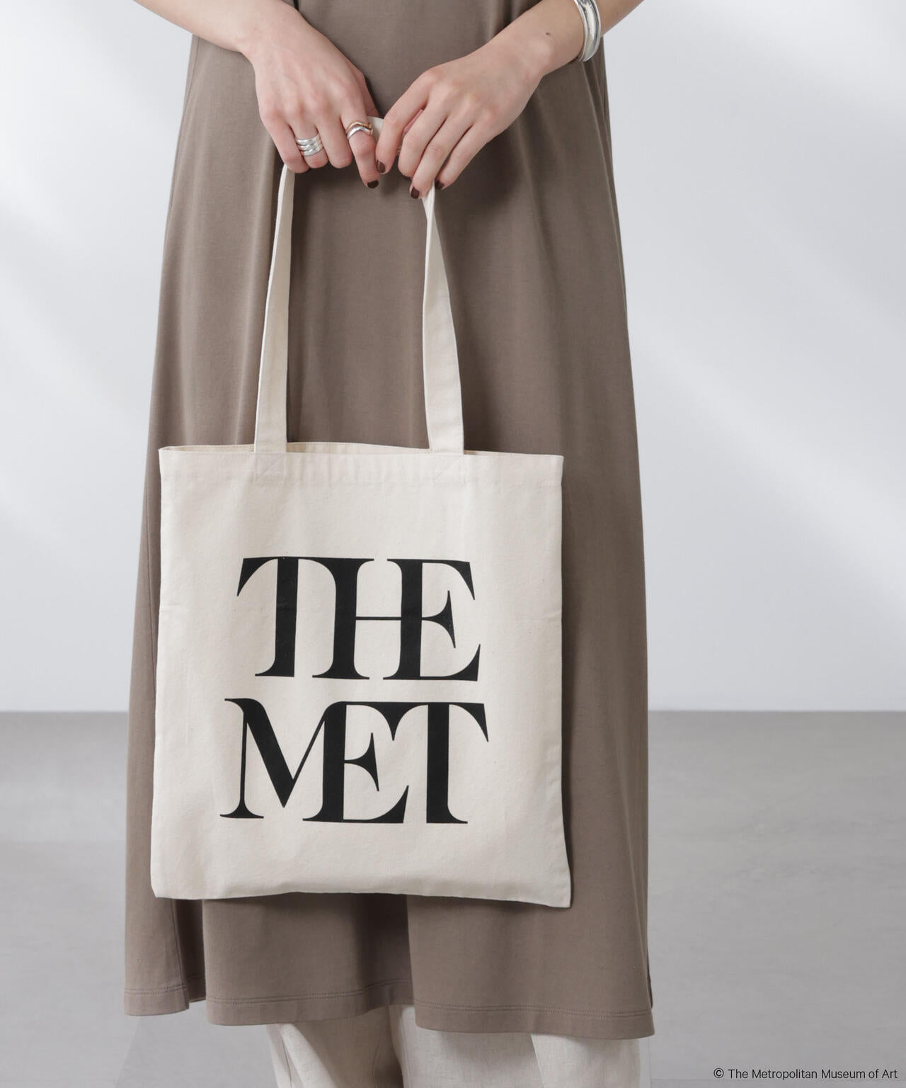 The Met 別注ロートレックトートバッグ 6695232300