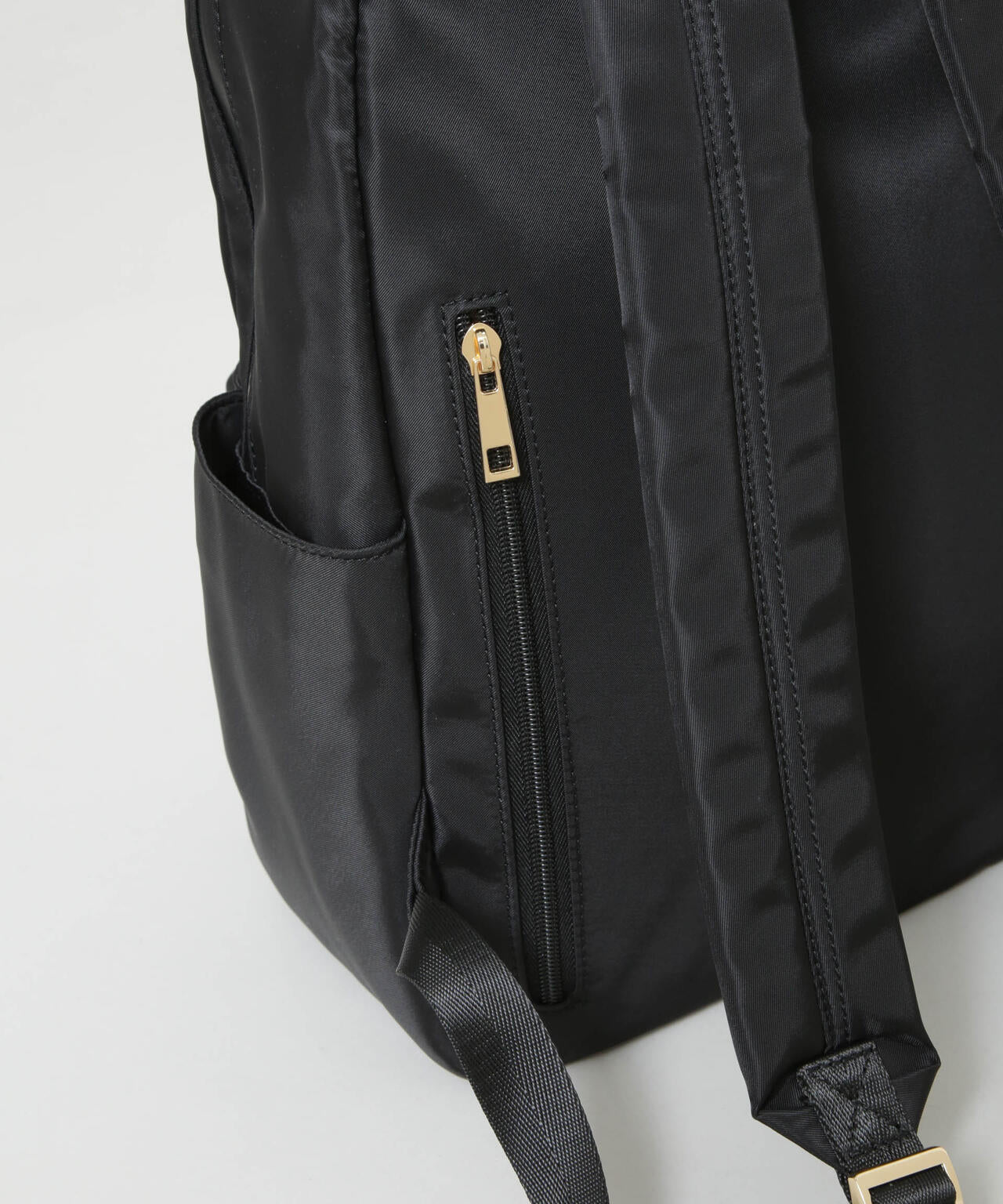 撥水マルチポケットリュック 6695232306