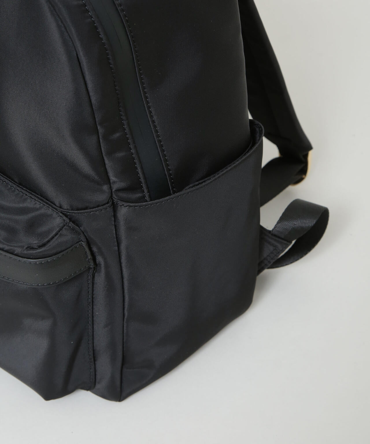 撥水マルチポケットリュック 6695232306