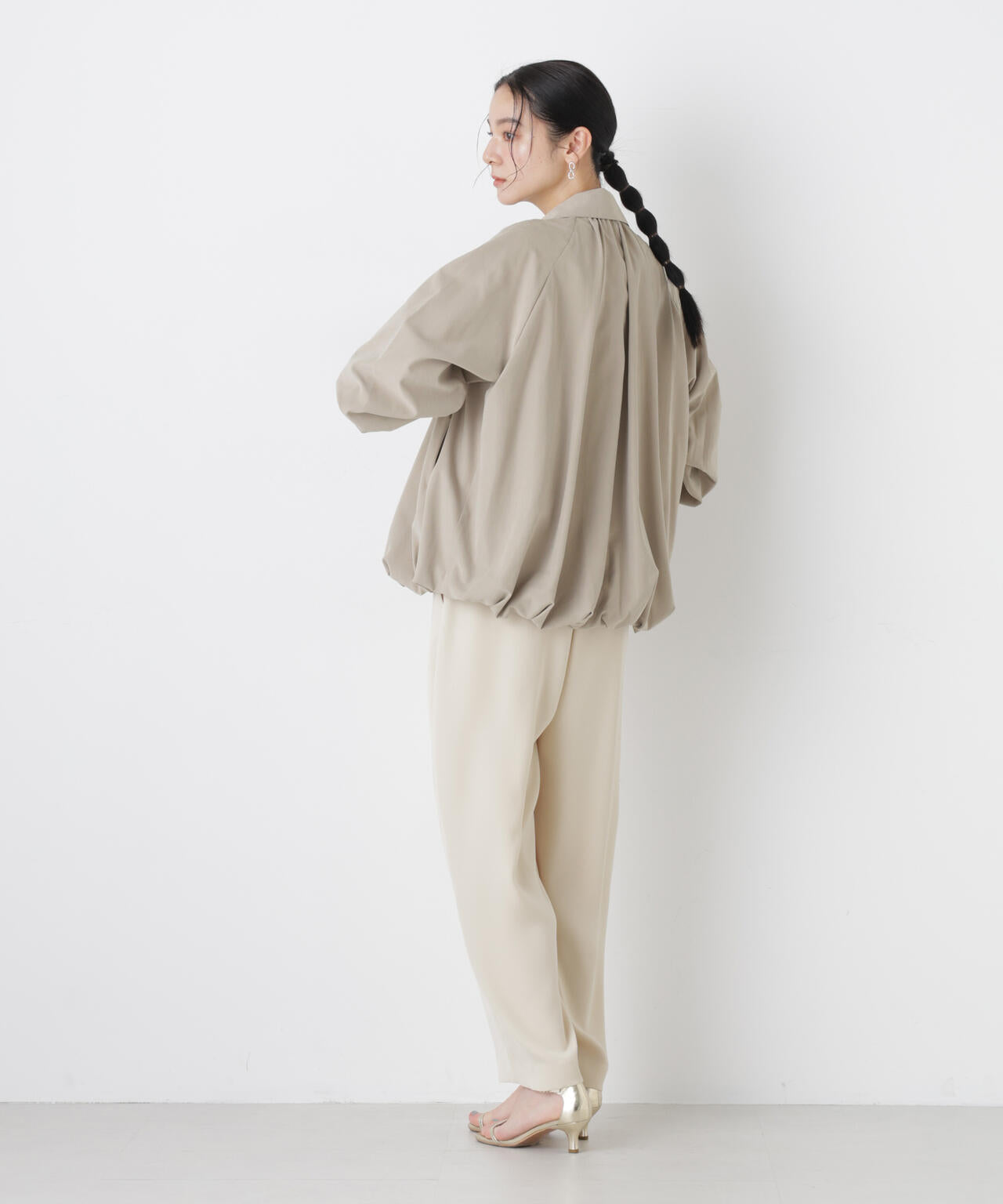 ライトスエードギャザーバルーンブルゾン 6696112301