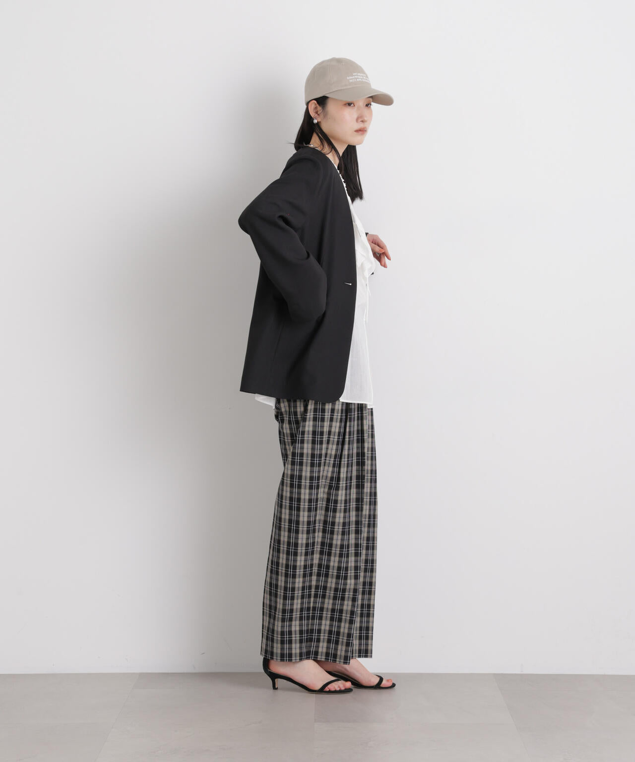 リネンライクツイルラペルレスジャケット 6696116309