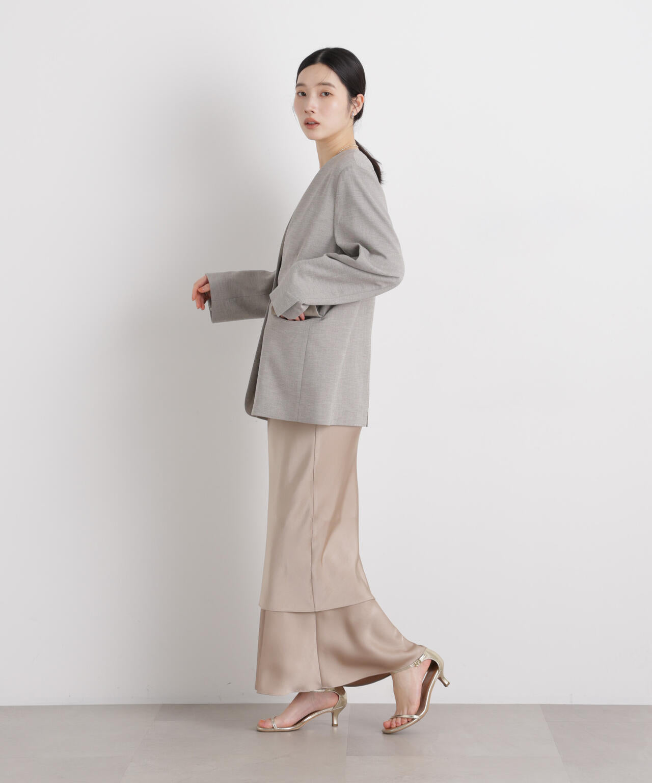 リネンライクツイルラペルレスジャケット 6696116309