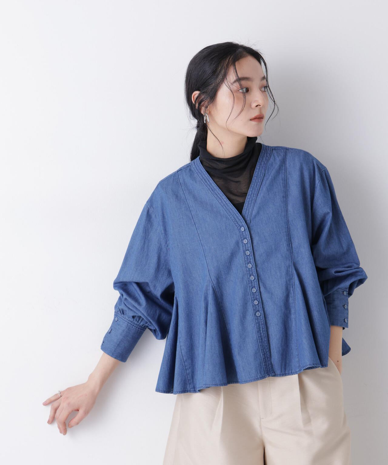 ライトデニムフレアブラウス 6696120312