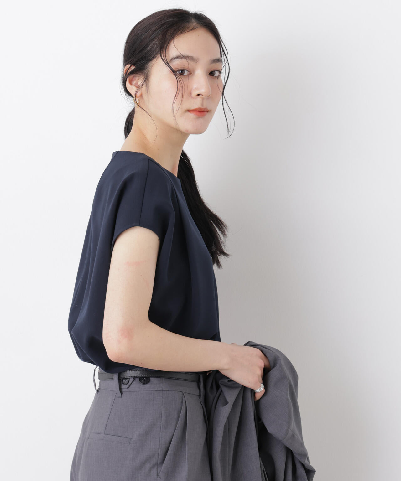 DressT/ボートネックタックコクーンブラウス 6696121304