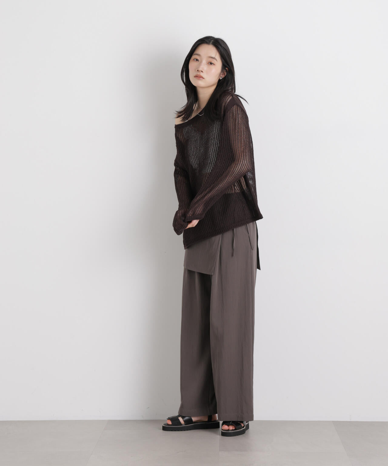 リネン混テープヤーンメッシュワイドニット 6696122312