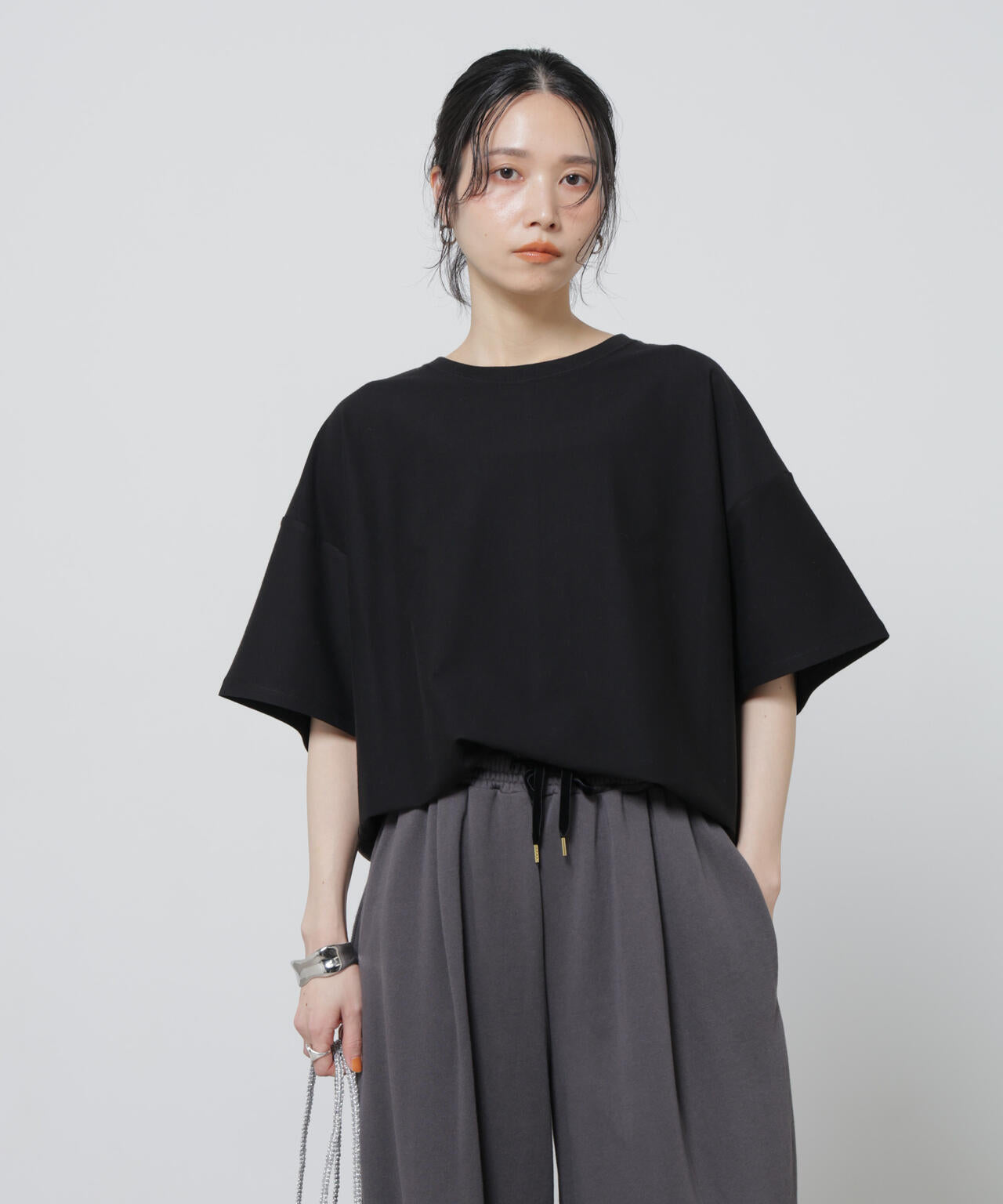 「Meaningful Continuity」coveross(R)ツイル調冷感プレーティング天竺Tシャツ 6696124314