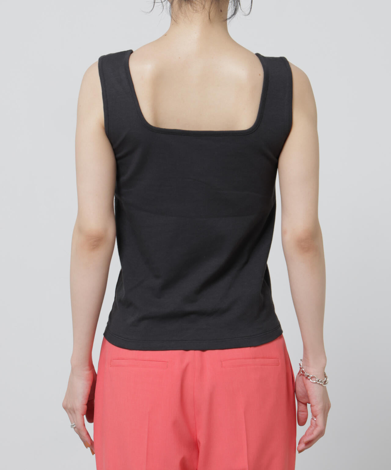 Anti Soaked(R) 汗染み防止カップ付きタンクトップ 6696124325