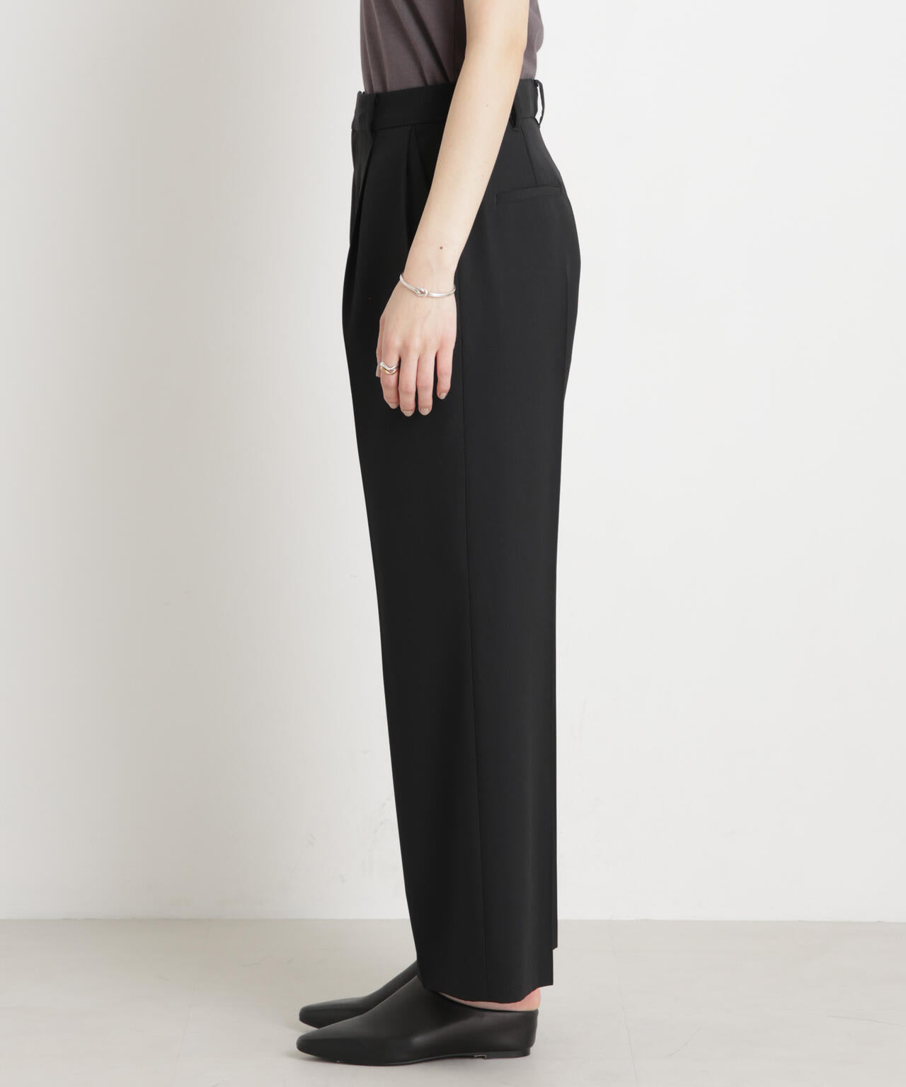 【GRACETEC】ライトファンクションタックセミワイドパンツ 6696127308