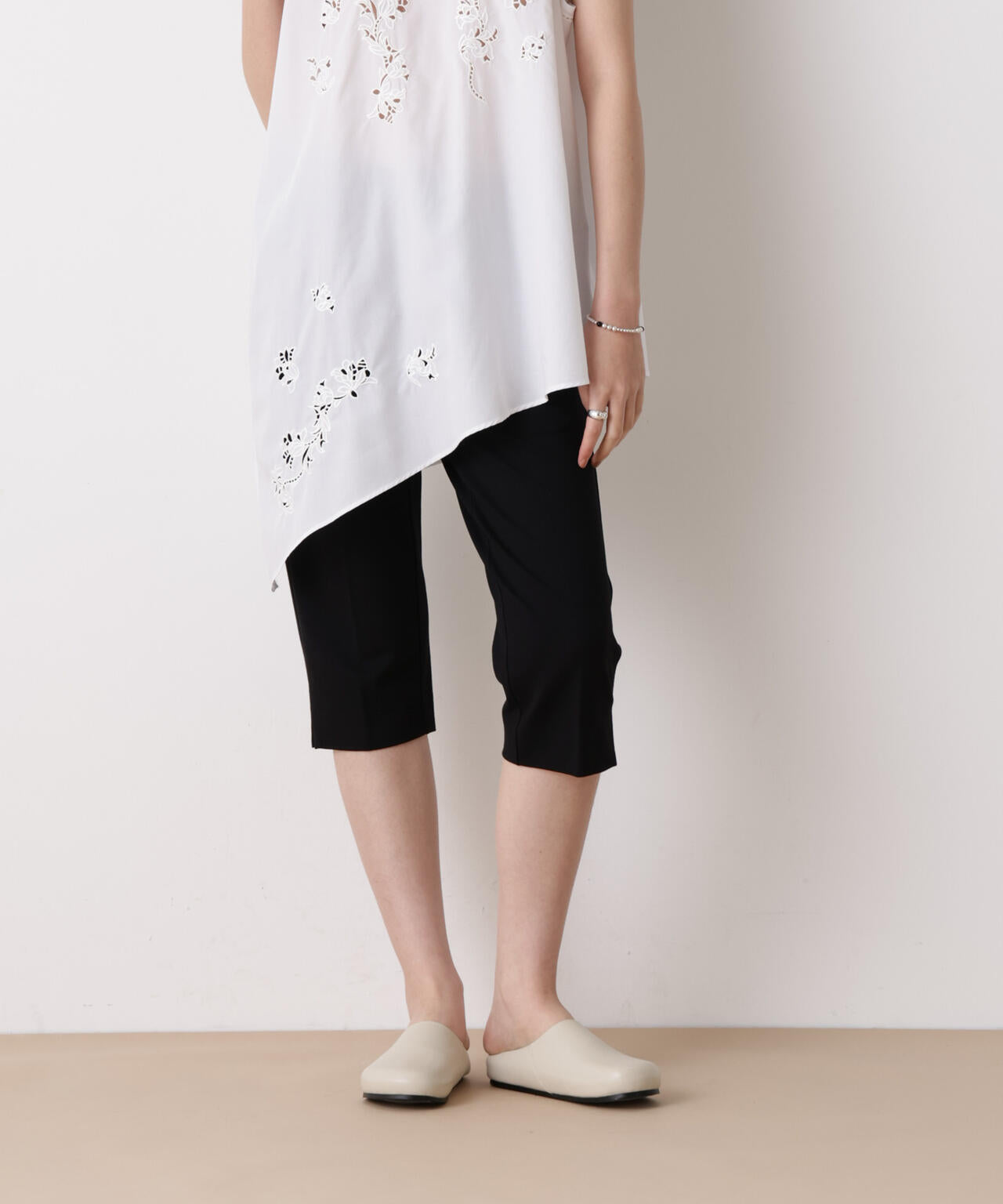 「STEVELOUR」ストレッチポンチカプリパンツ 6696128300