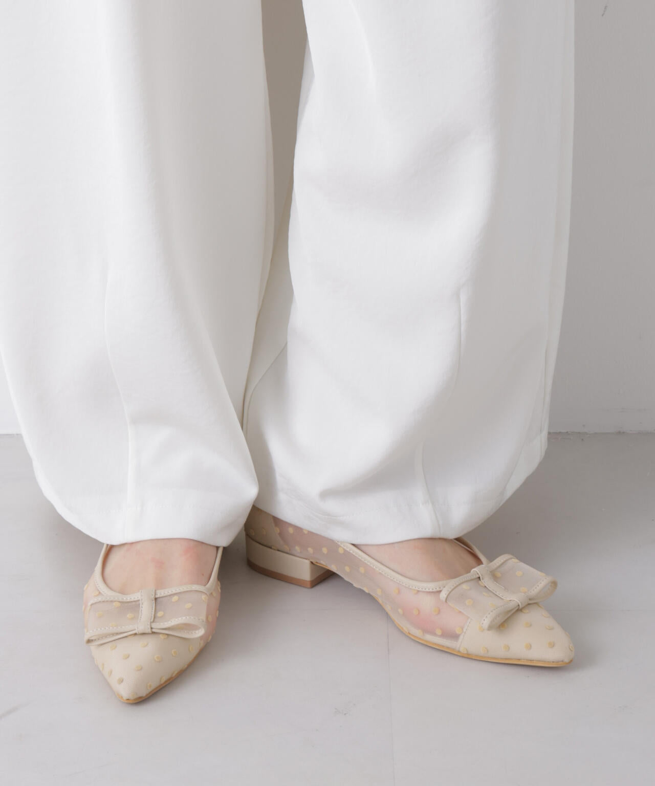 ドットフロッキーリボンパンプス 6696133300