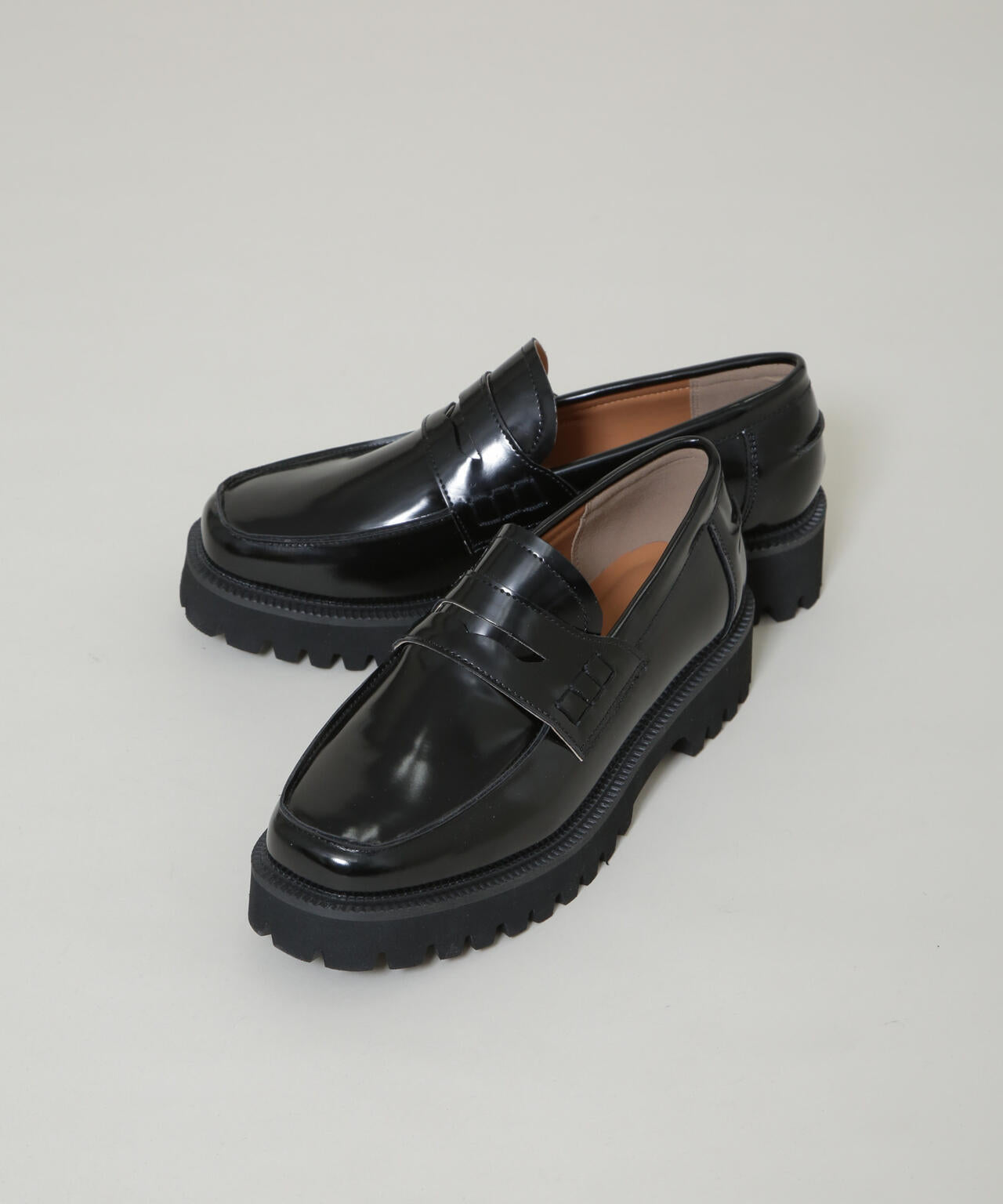 プラットフォームローファー 6696133301