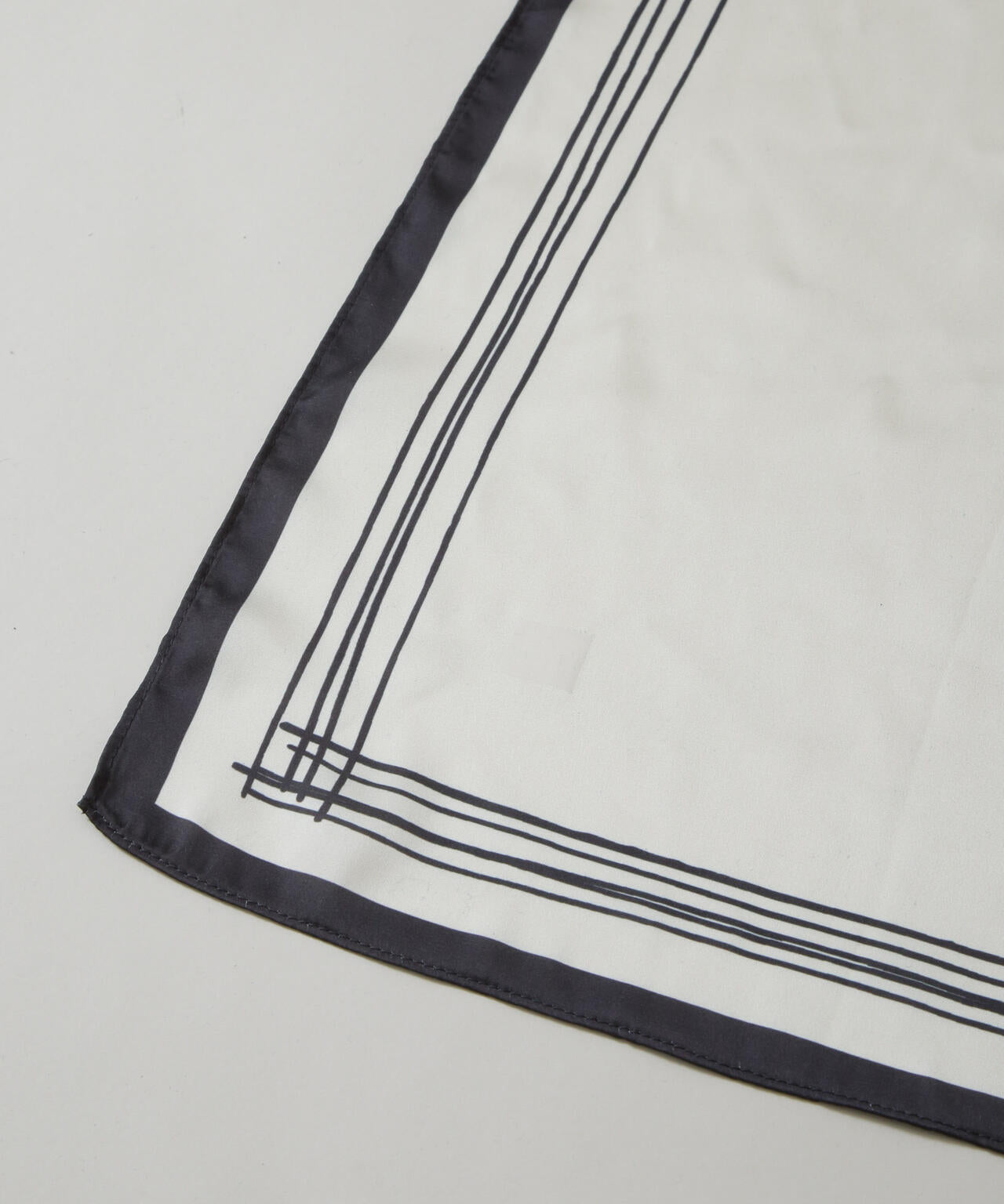 幾何柄スカーフ 6696141300