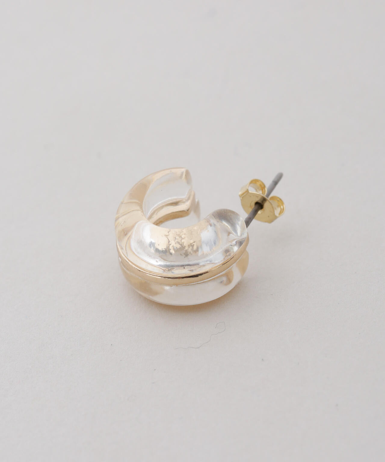 ゴールドラインクリアピアス 6696145302