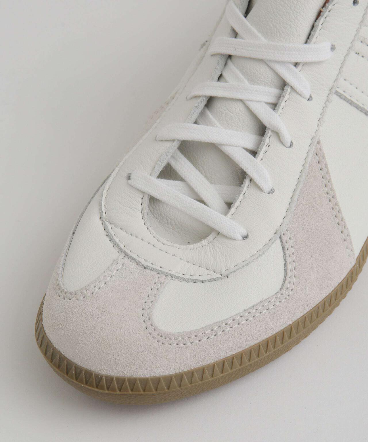 GERMAN MILITARY TRAINER 6703134109