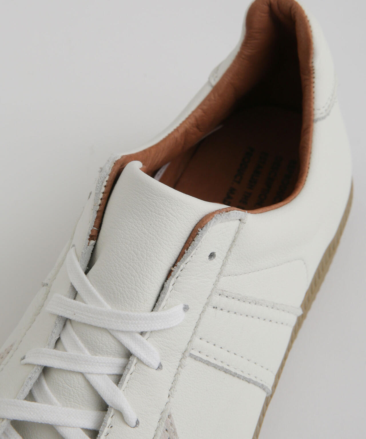 GERMAN MILITARY TRAINER 6703134109