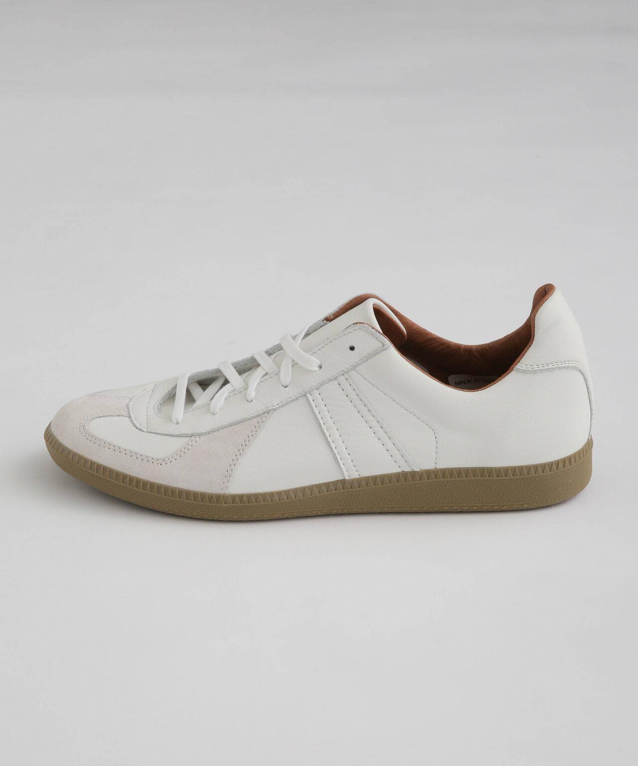 GERMAN MILITARY TRAINER 6703134109