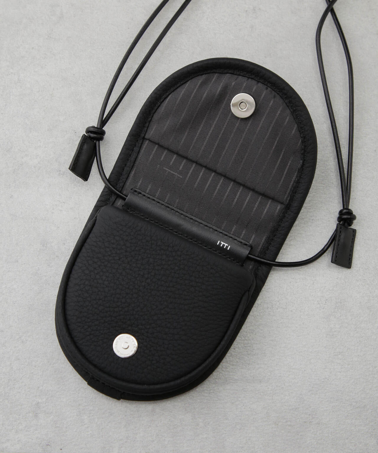 ITTI/MICHELLE ERRAND POUCH 6704132015