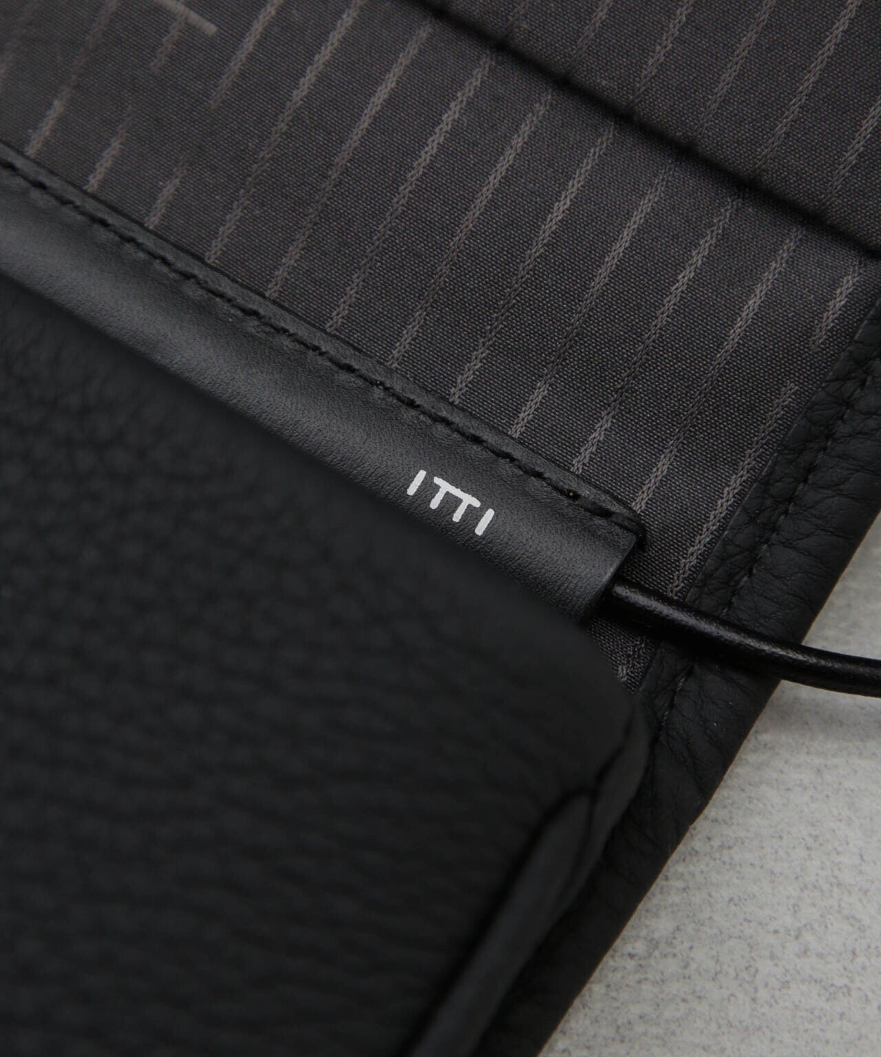 ITTI/MICHELLE ERRAND POUCH 6704132015