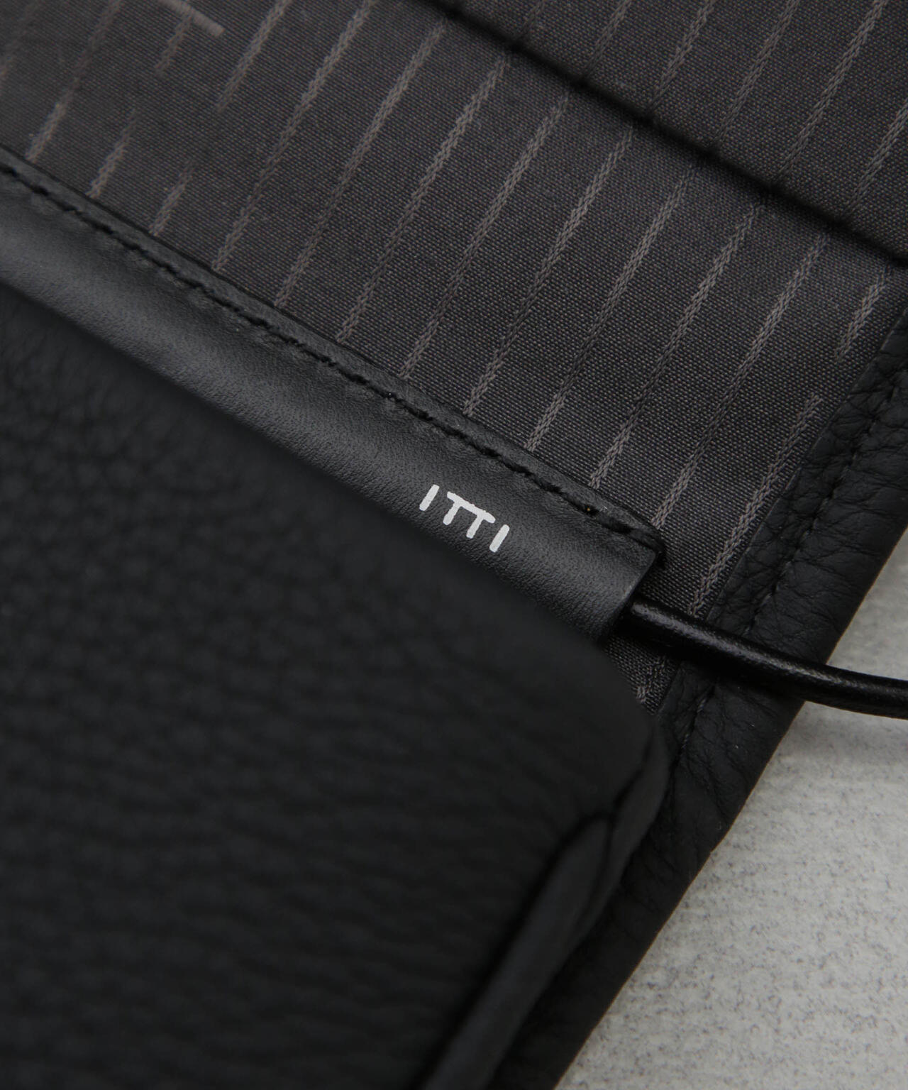 ITTI/MICHELLE ERRAND POUCH 6704132015