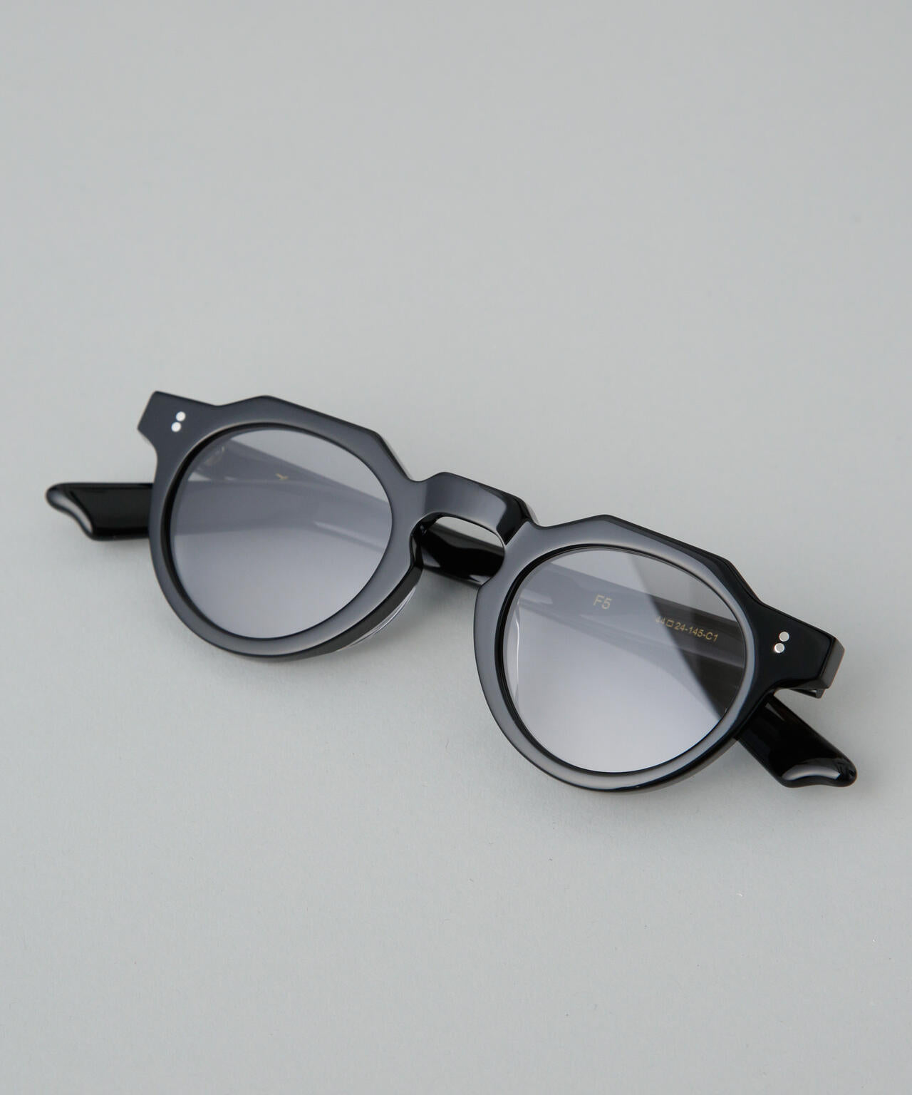 NEW.(Few.)/F5 6704140011