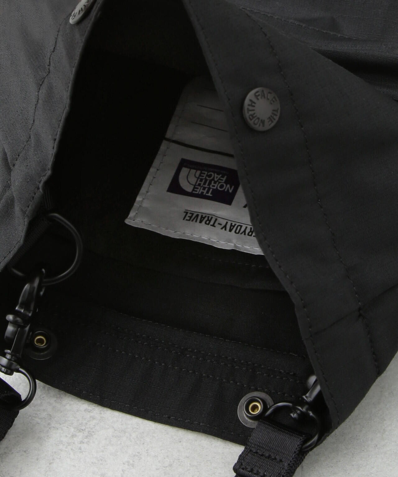 THE NORTH FACE PURPLE LABEL/Mountain Wind Multi Bag 6704232062