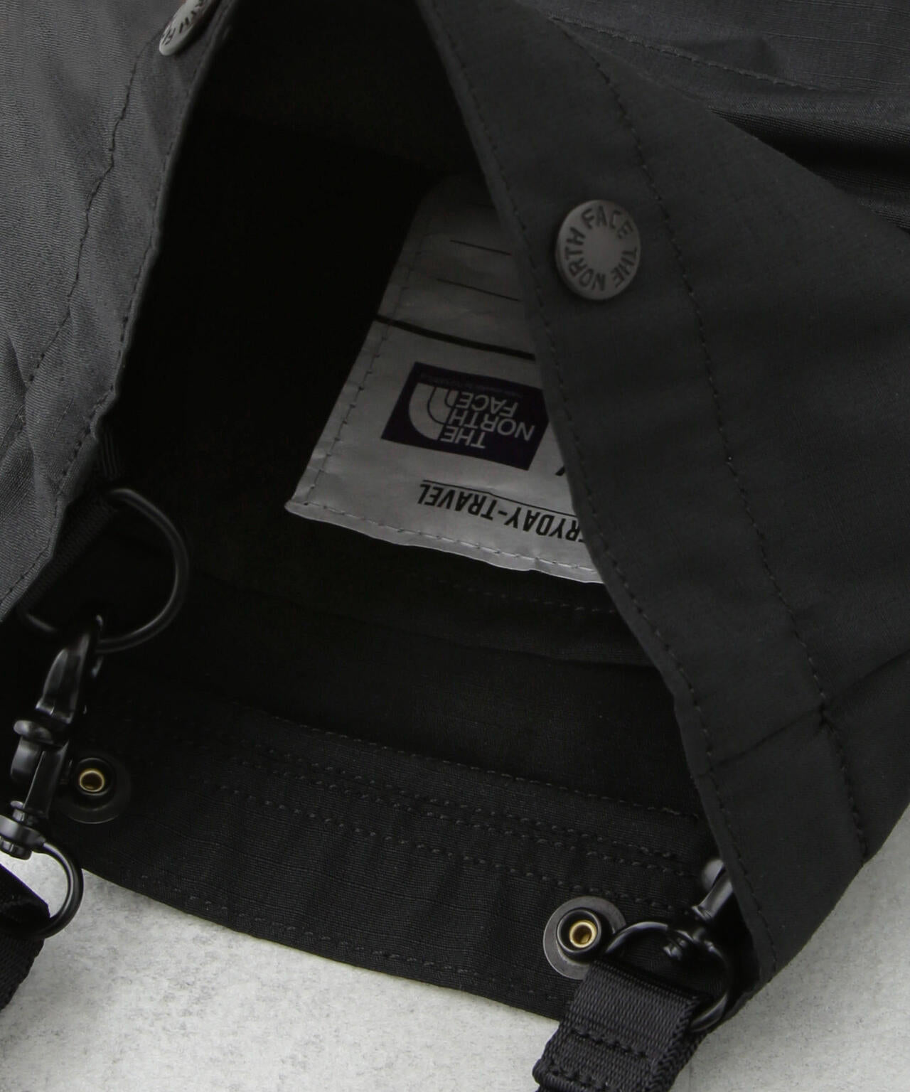 THE NORTH FACE PURPLE LABEL/Mountain Wind Multi Bag 6704232062