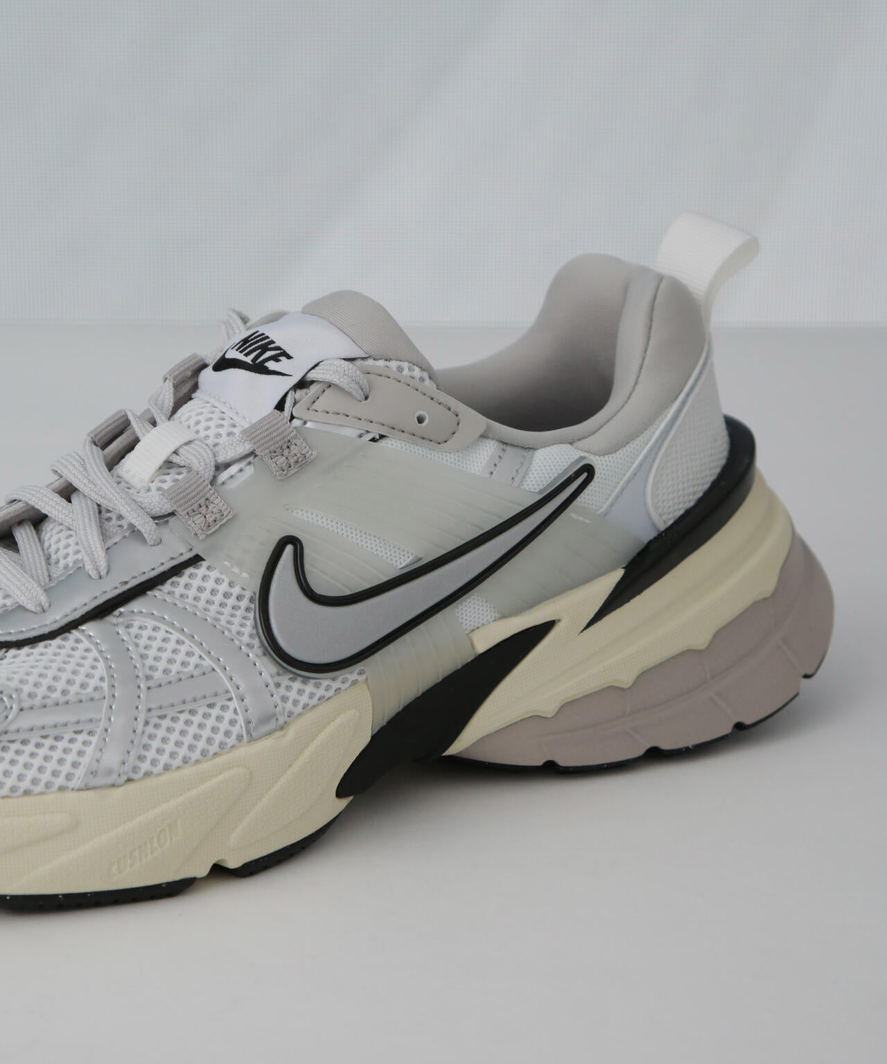 NIKE/ナイキ V2K ラン 6704234148