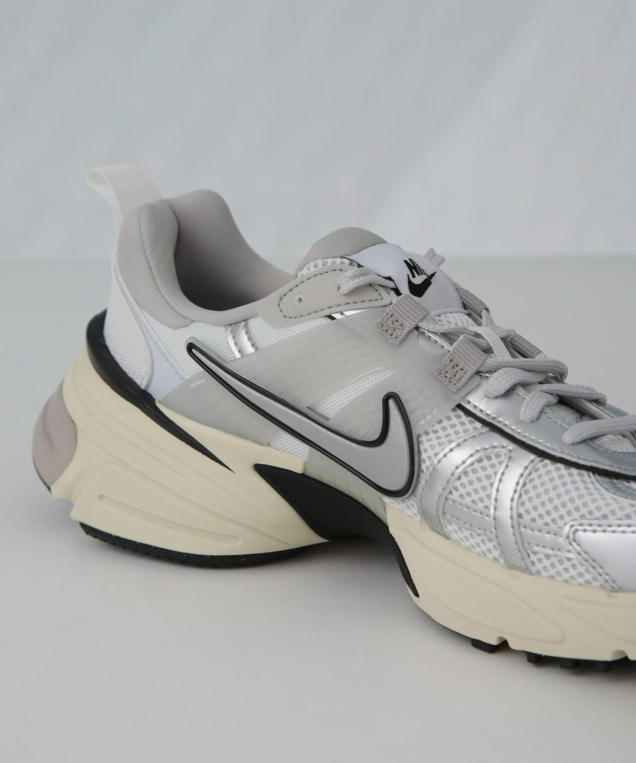 NIKE/ナイキ V2K ラン 6704234148