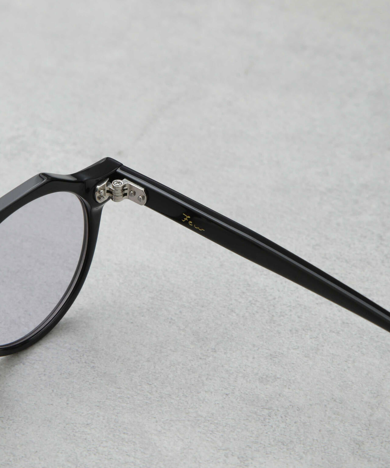 NEW.(Few.)/F2 6704240009